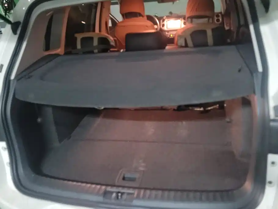 Volkswagen Tiguan — миниатюра 4