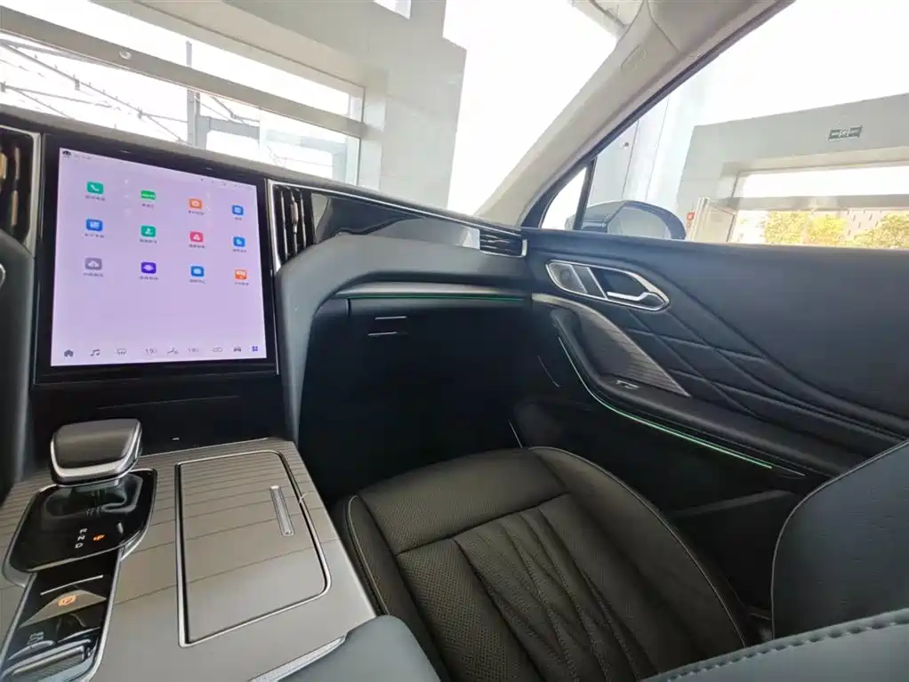 Hongqi HONGQI HS7 PHEV