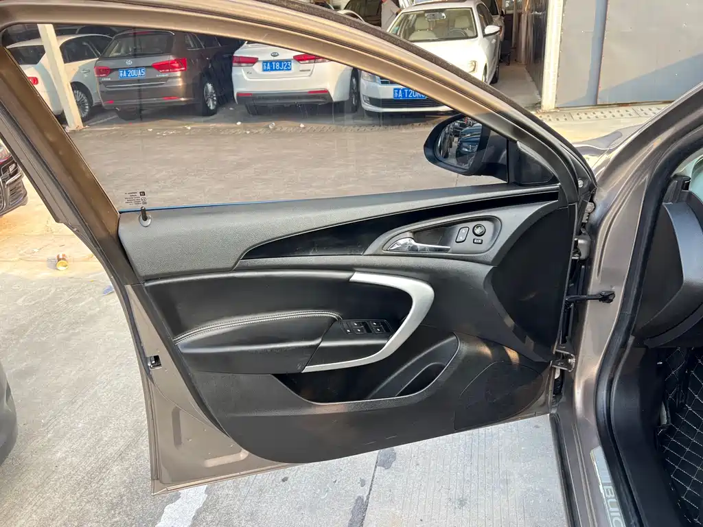 Buick Regal — миниатюра 6