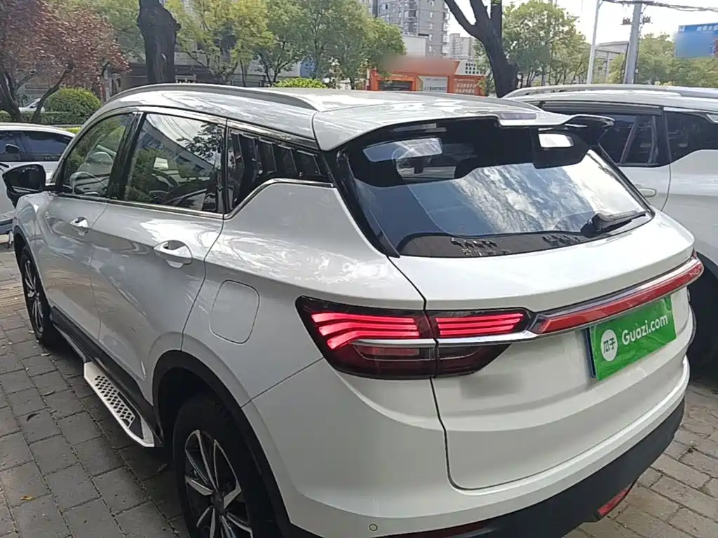 Geely Binyue — миниатюра 5