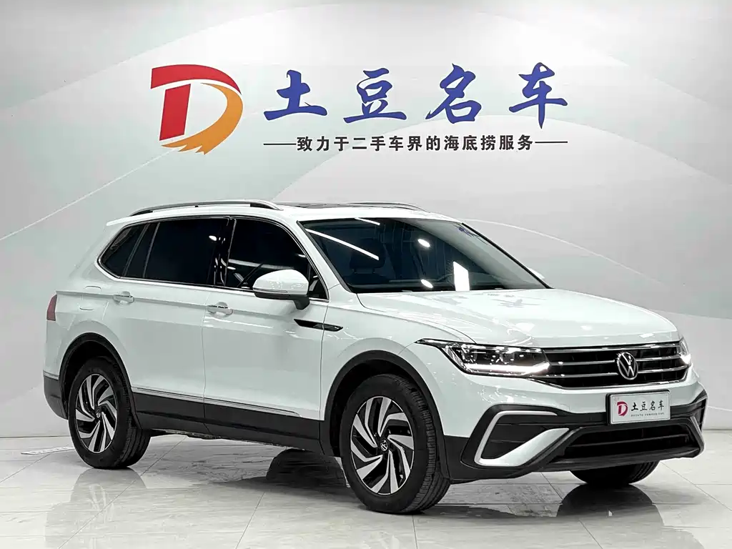 Volkswagen Tiguan L — миниатюра 3