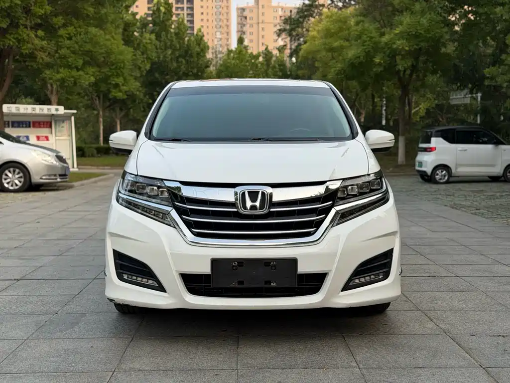 Honda Elysion — миниатюра 2