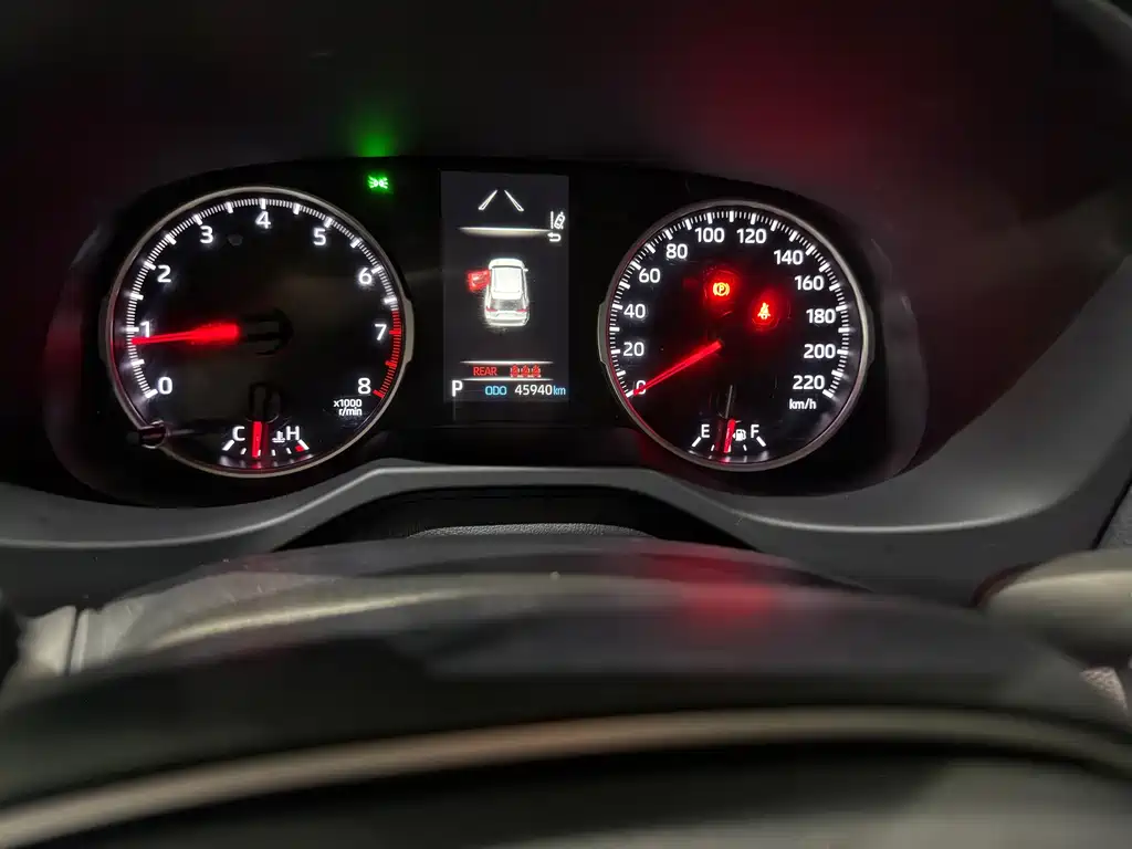 Toyota RAV4 — миниатюра 7