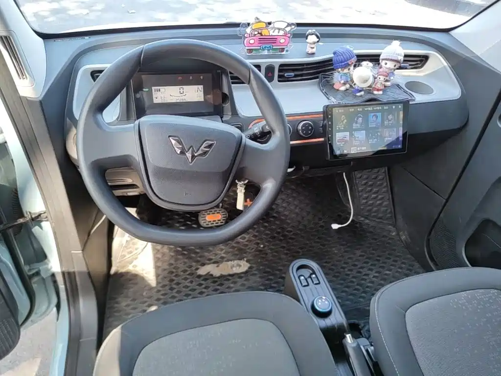 Wuling MINIEV — миниатюра 10
