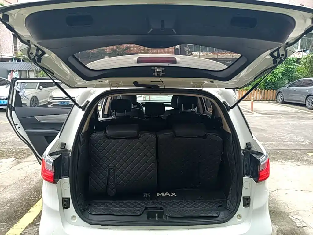 BYD MAX New Energy — миниатюра 19