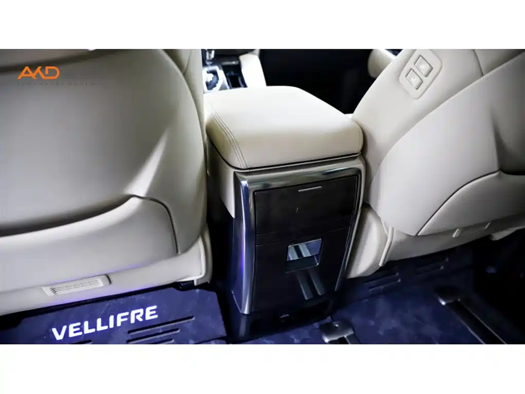 Toyota Vellfire 2020 2.5L HV Luxury