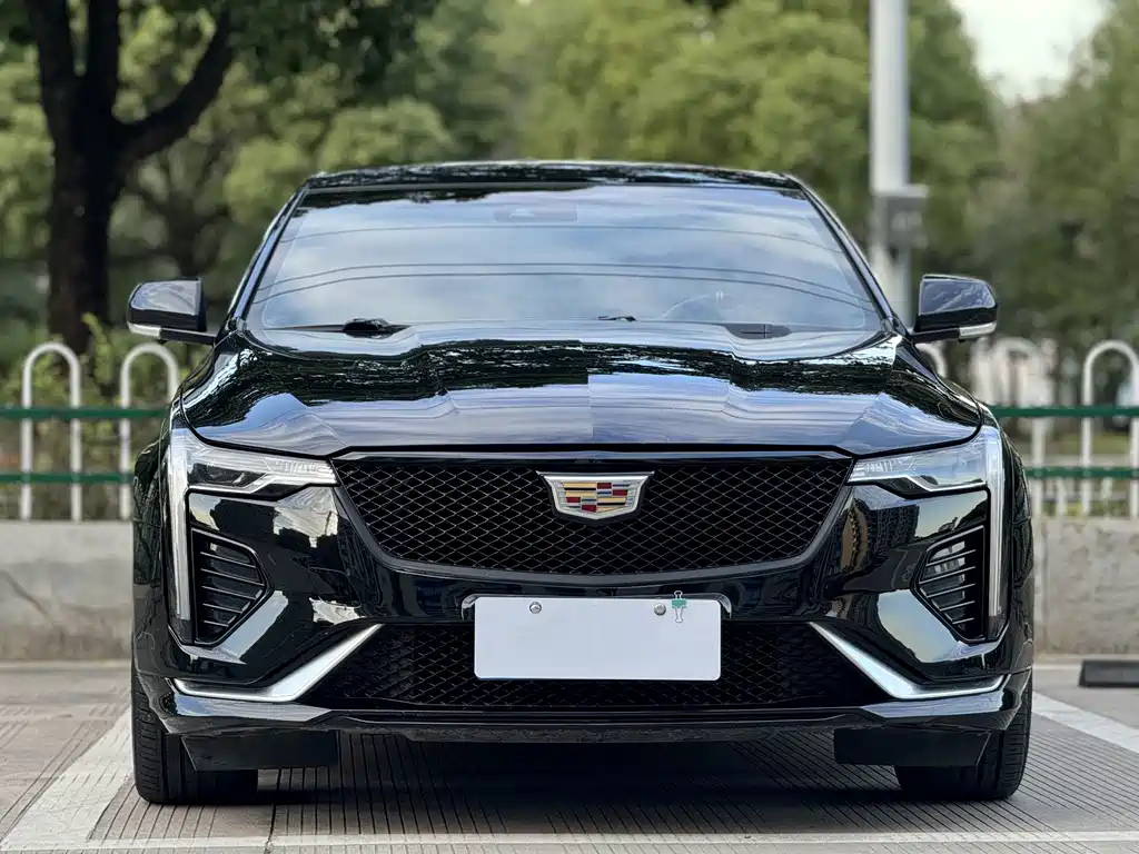 Cadillac CT4 — миниатюра 2
