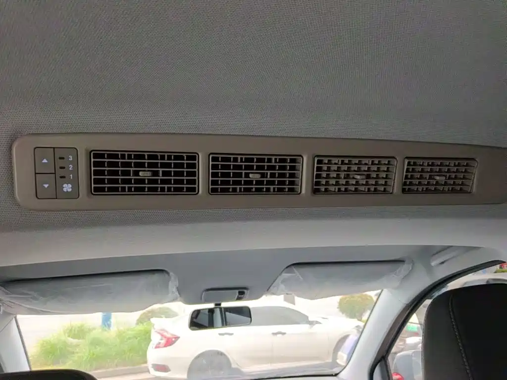 Wuling Hongguang EV — миниатюра 18