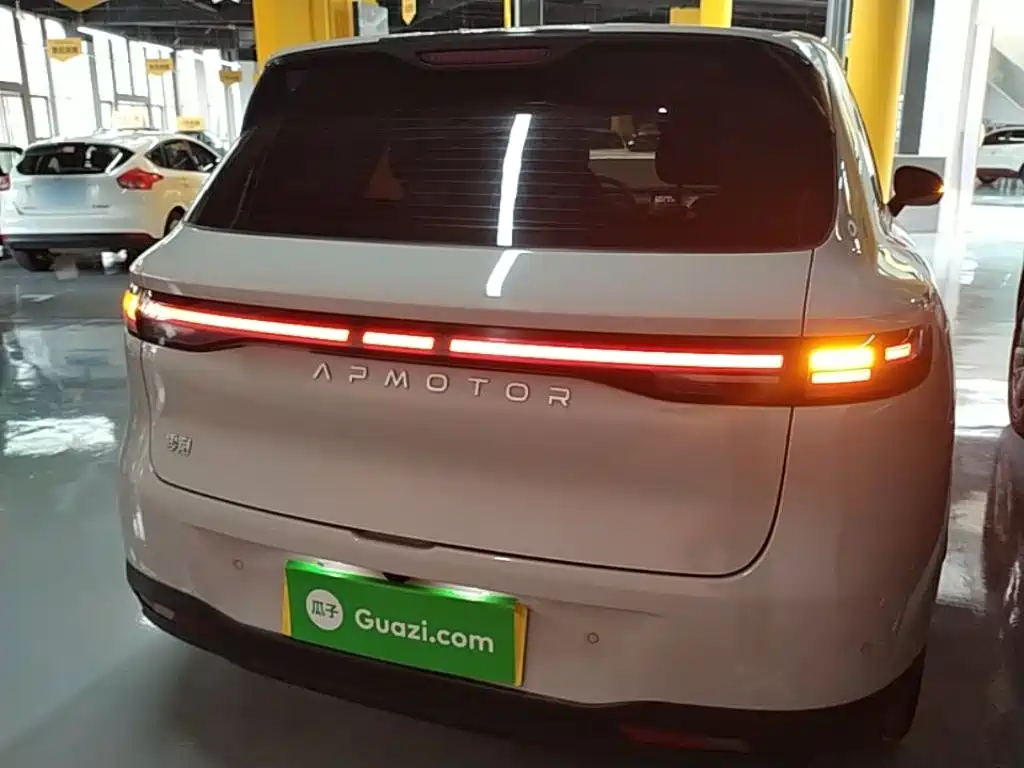 Leapmotor Leapmotor B10 — миниатюра 6
