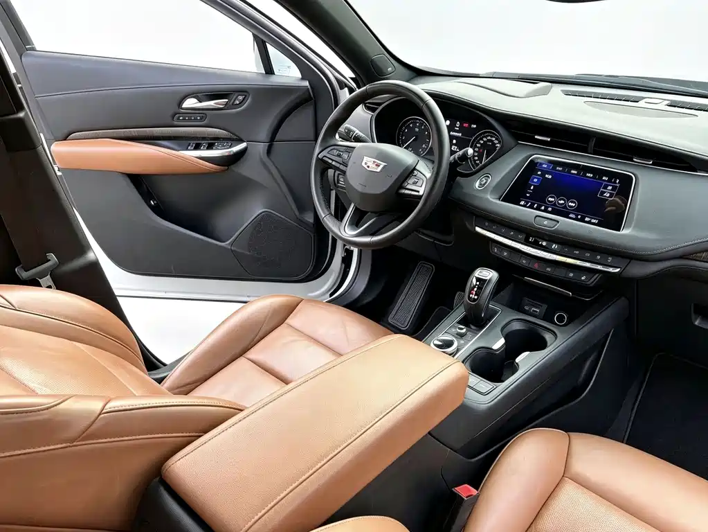 Cadillac XT4 — миниатюра 6