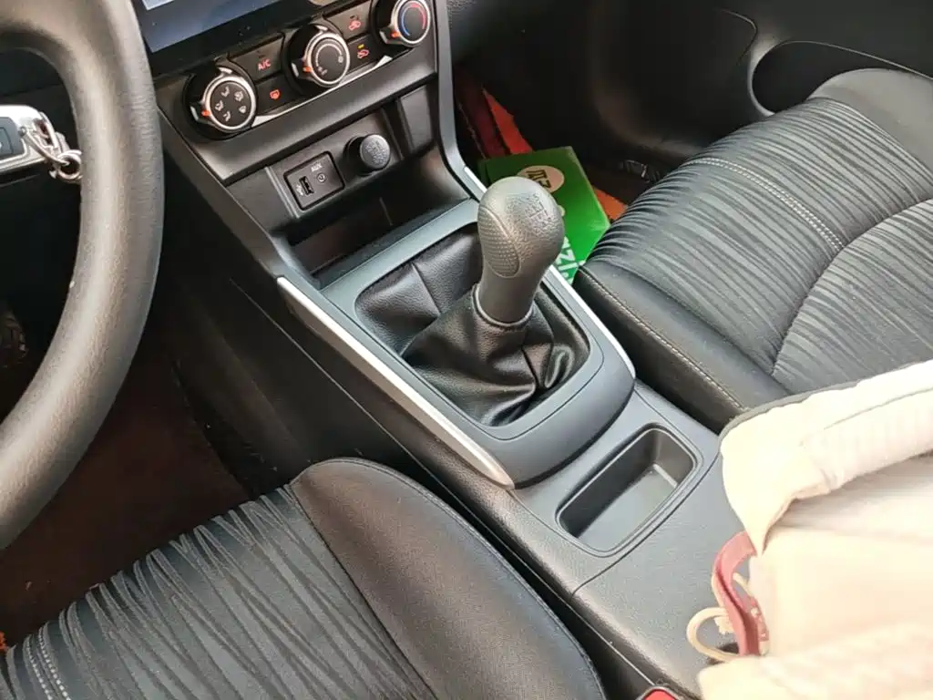 Nissan Sylphy — миниатюра 14