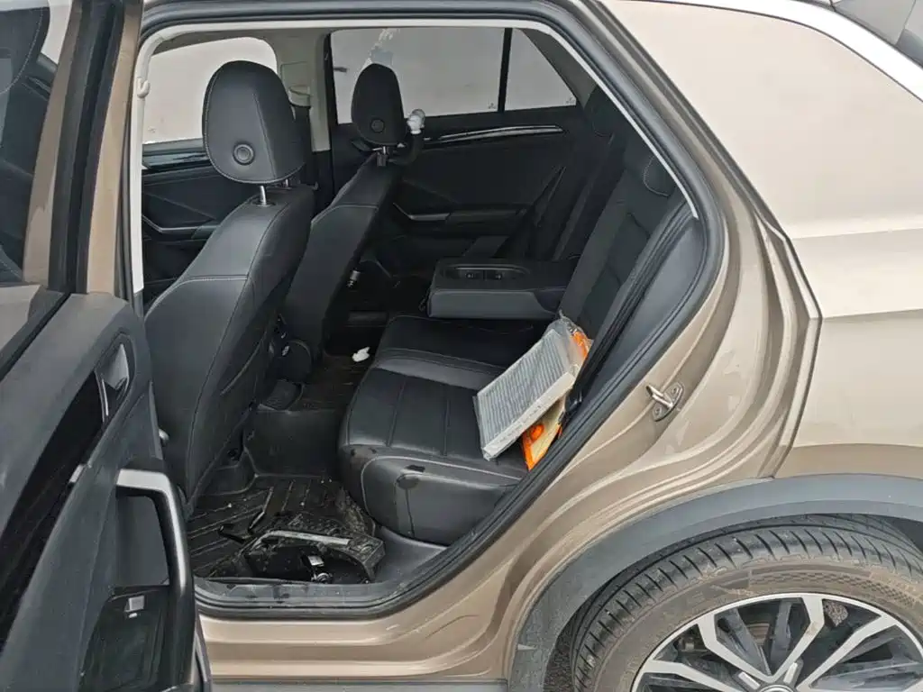 Volkswagen T-Roc — миниатюра 17