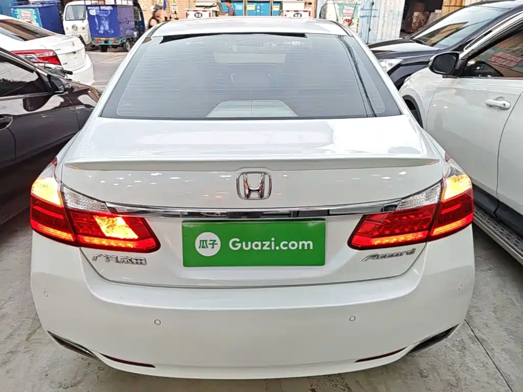 Honda Accord — миниатюра 6