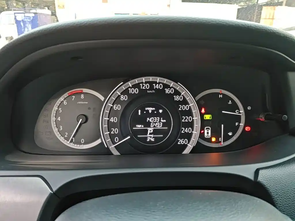 Honda Accord — миниатюра 12