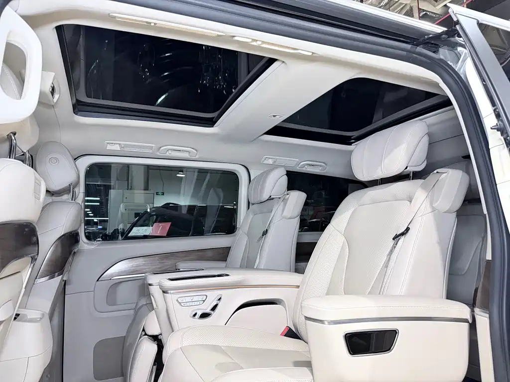 Mercedes-Benz V-Class — миниатюра 8
