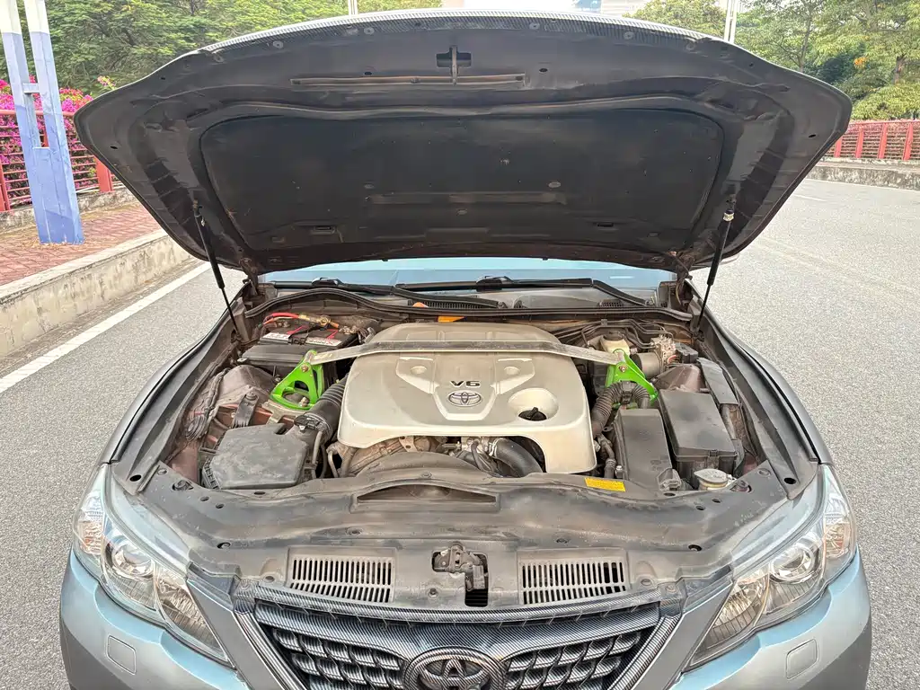 Toyota Reiz — миниатюра 8