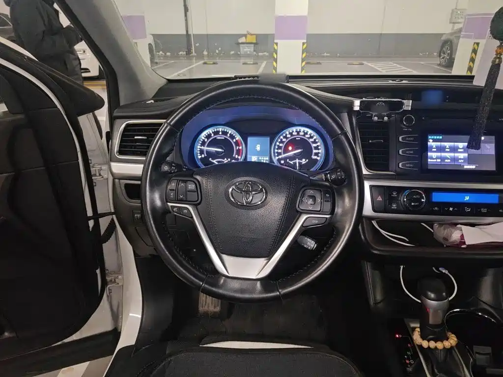 Toyota Highlander — миниатюра 11