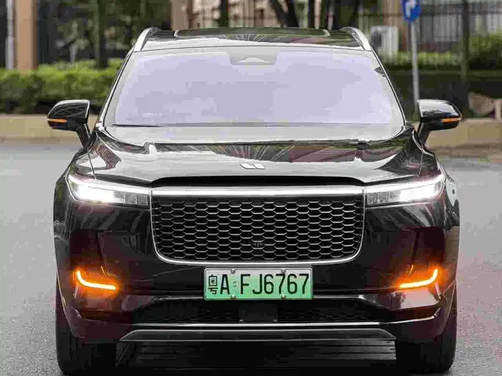 Li Auto Li ONE — миниатюра 2