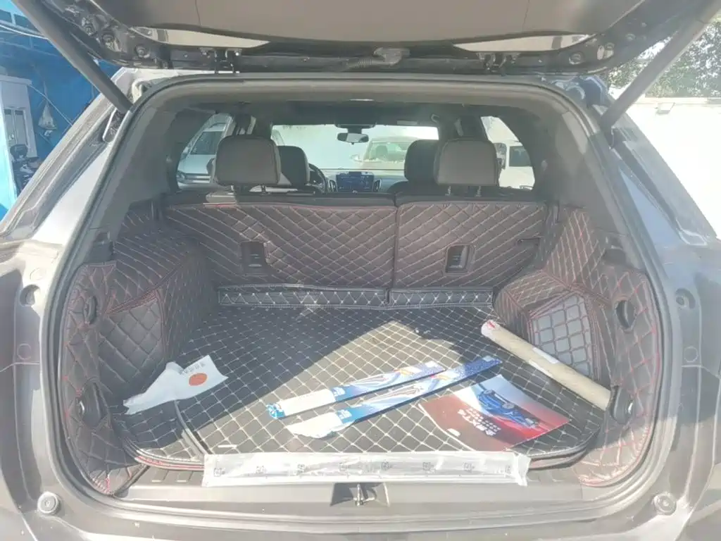 Chevrolet Equinox — миниатюра 15