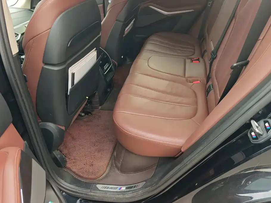 BMW X5 (Import) — миниатюра 11