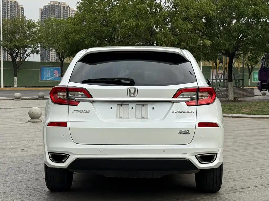 Honda Avancier — миниатюра 4