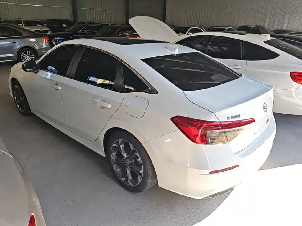 Honda Civic — миниатюра 5