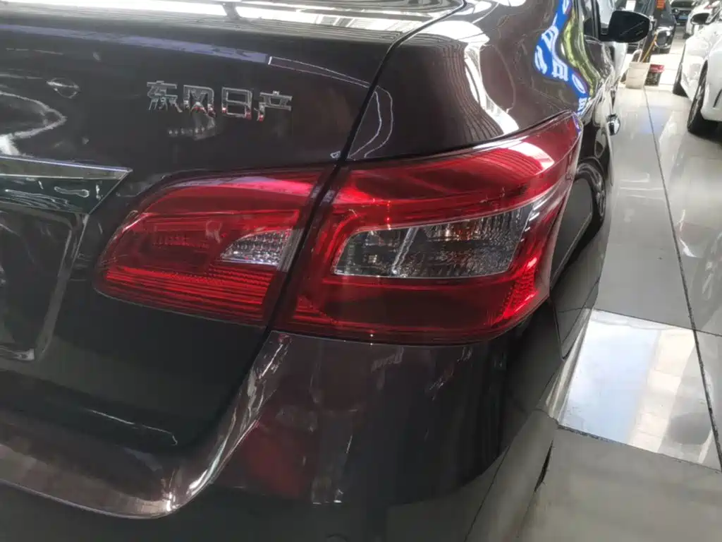 Nissan Sylphy — миниатюра 8