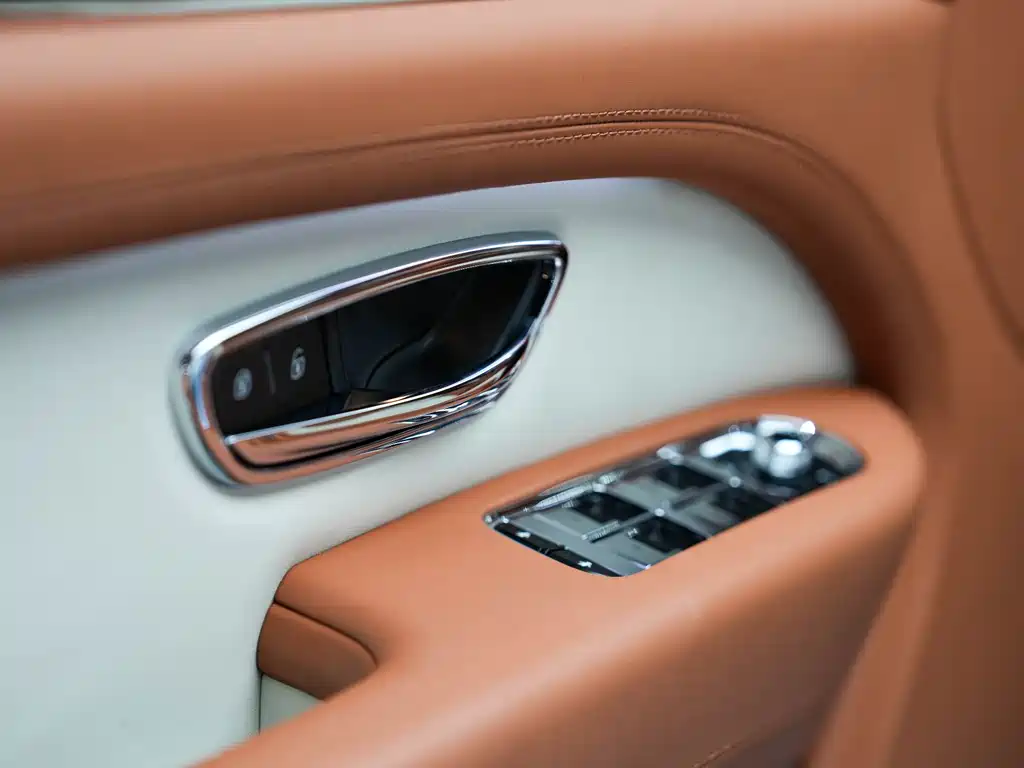 Bentley Bentayga — фотографии объявления, Фото 24