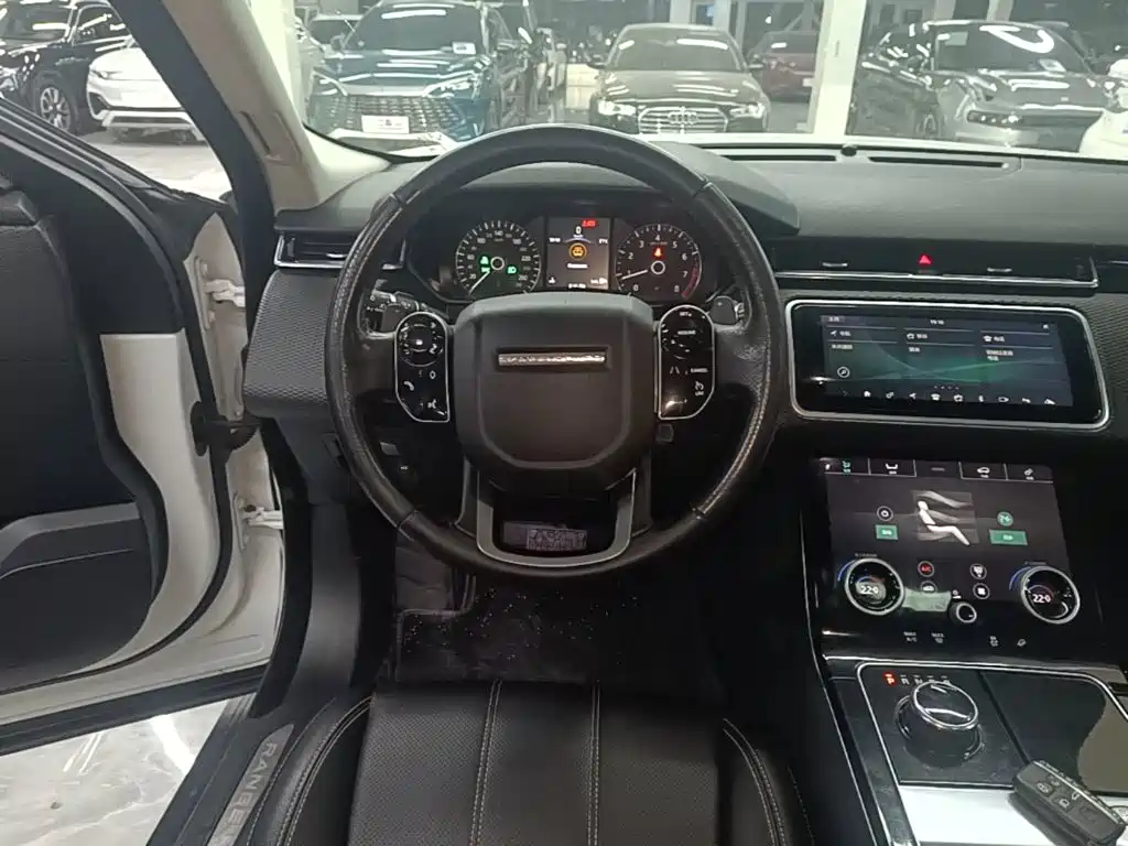 Land Rover Velar — миниатюра 11