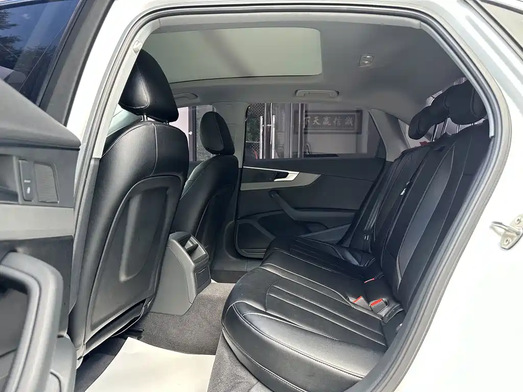 Audi A4L — миниатюра 15