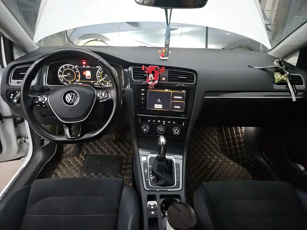 Volkswagen Golf — миниатюра 5