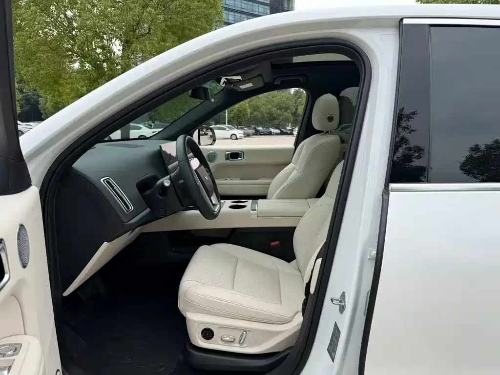 Li Auto Li L6 — миниатюра 4