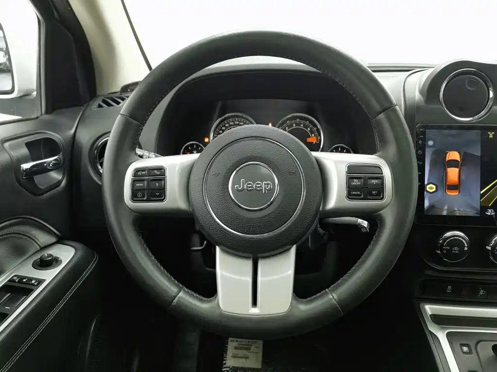 Jeep Compass (Import) — миниатюра 11