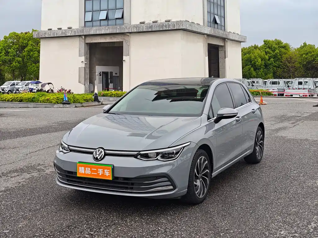 Volkswagen Golf 2023