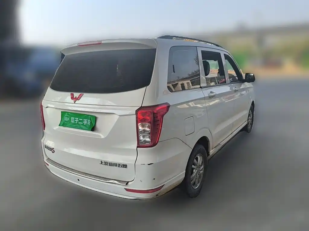 Wuling Hongguang — миниатюра 4
