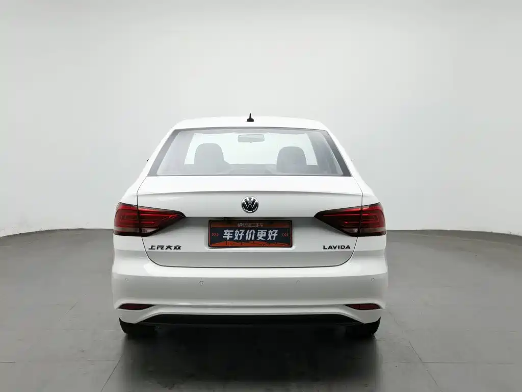 Volkswagen Lavida — миниатюра 4