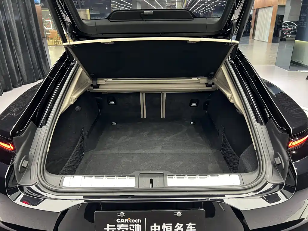 Porsche Panamera — миниатюра 26