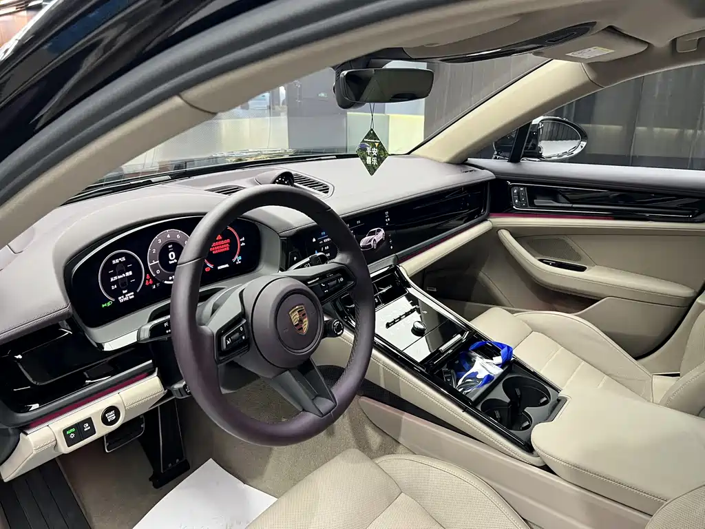 Porsche Panamera — миниатюра 21