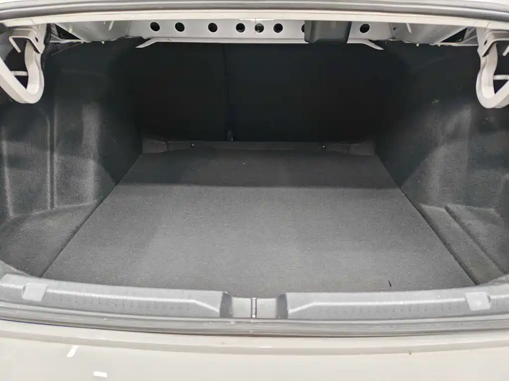 Volkswagen Lavida — миниатюра 14