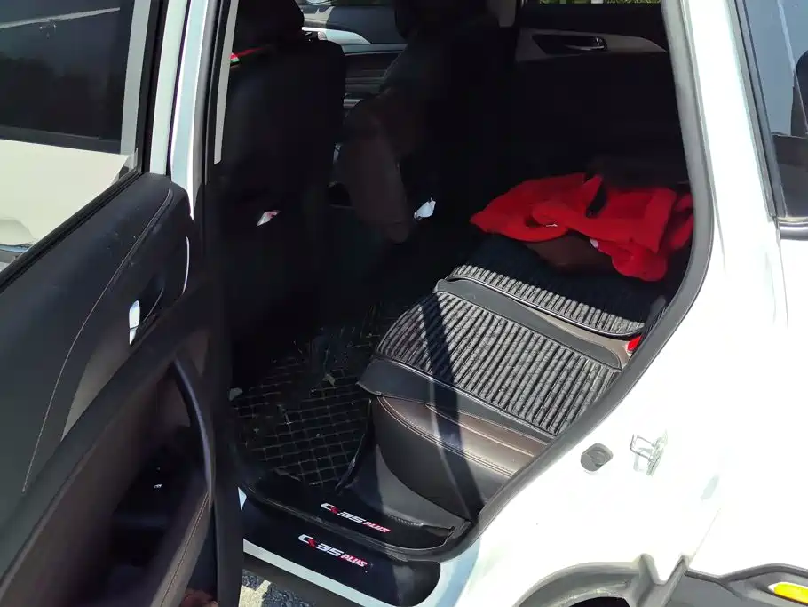 Changan CS35PLUS — миниатюра 11
