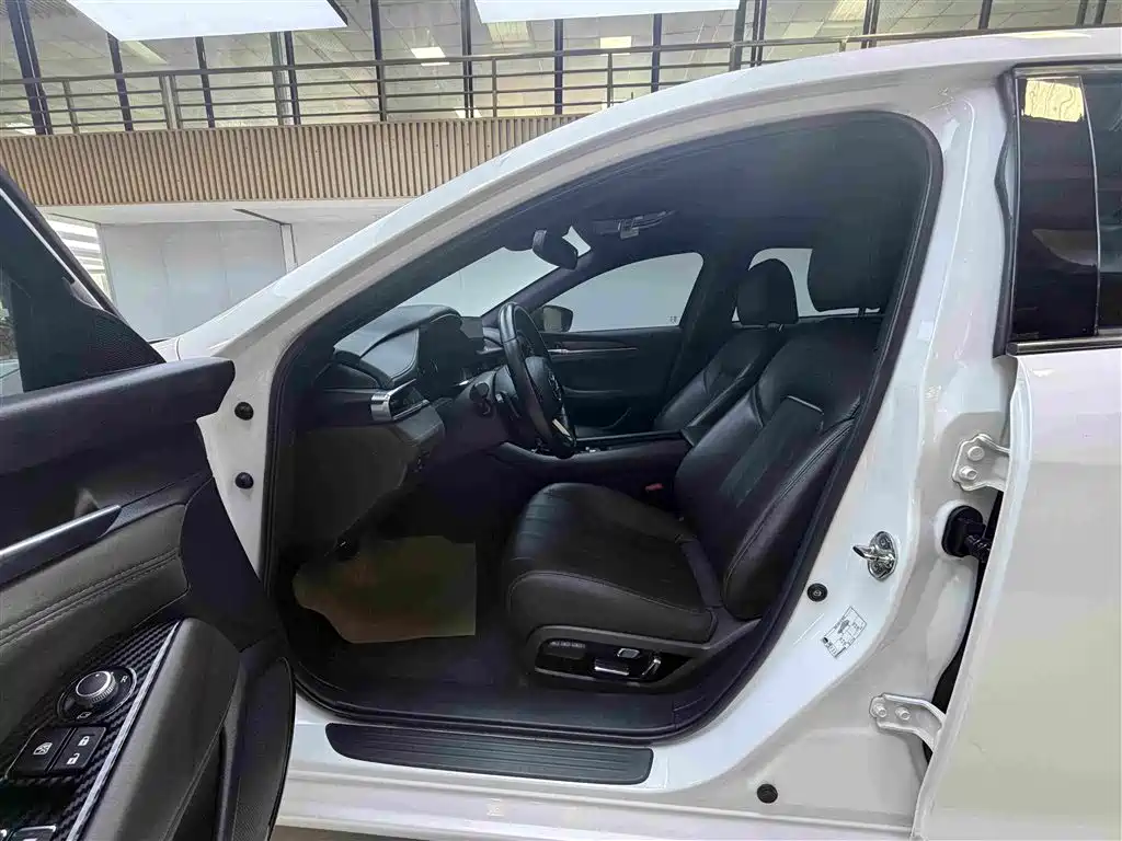 Mazda Atenza — миниатюра 4