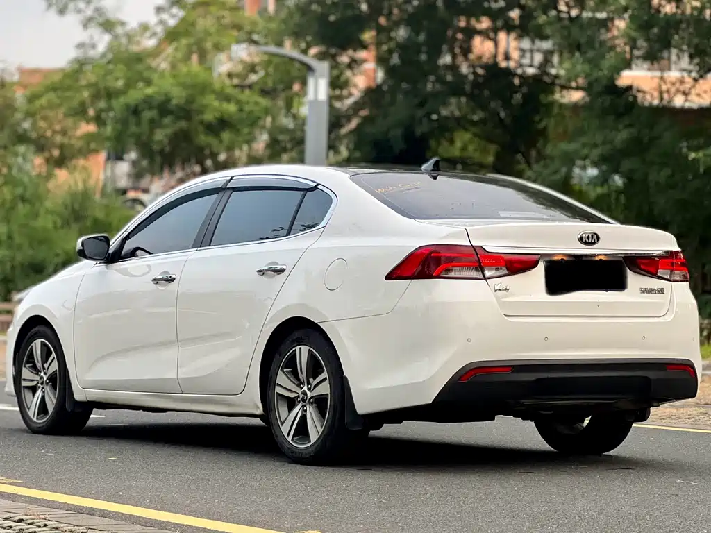 Kia K4 — миниатюра 5