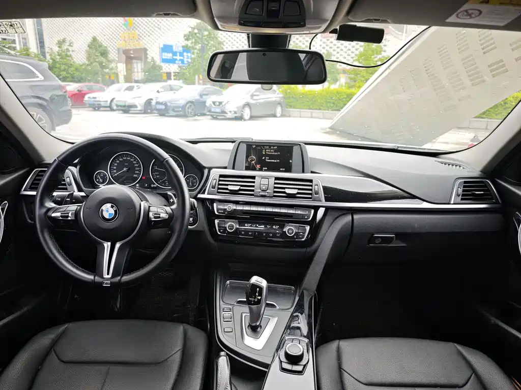 BMW 3 Series — миниатюра 7