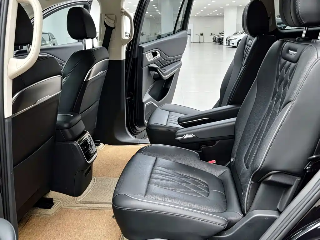 Hongqi Hongqi HS7 PHEV — миниатюра 10
