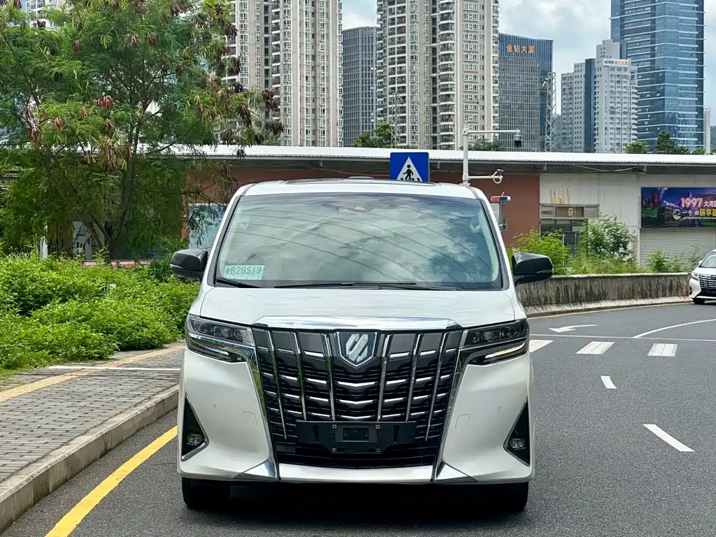 Toyota Alphard 2021 2.5L Luxury