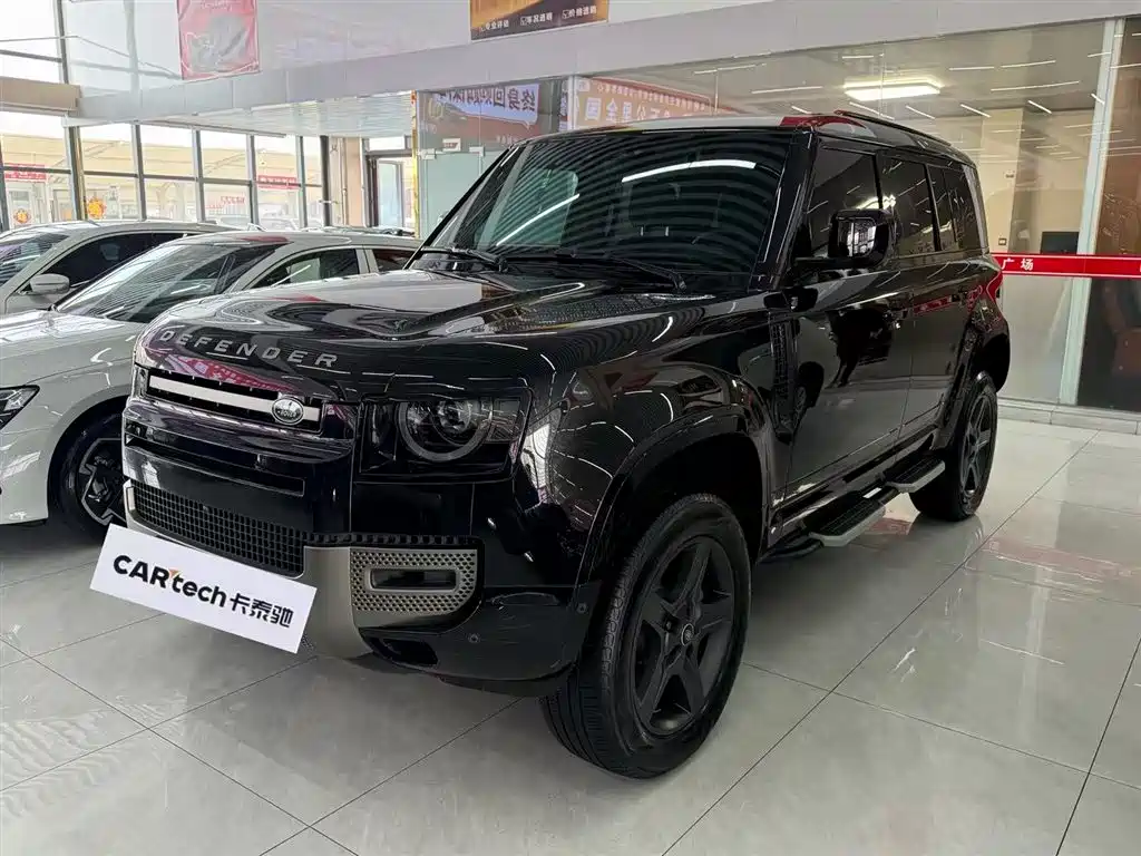 Land Rover Defender 2025