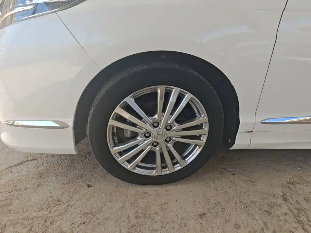 Honda Elysion — миниатюра 23