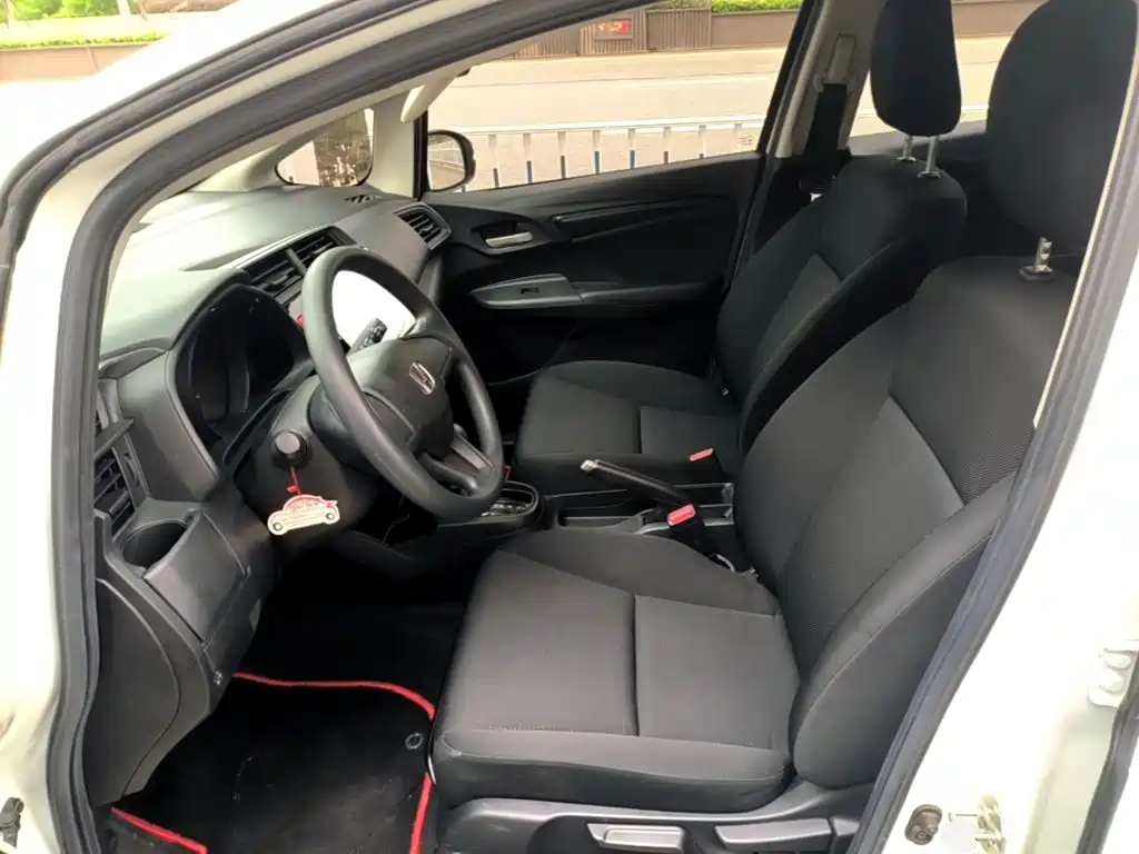 Honda Fit — миниатюра 15