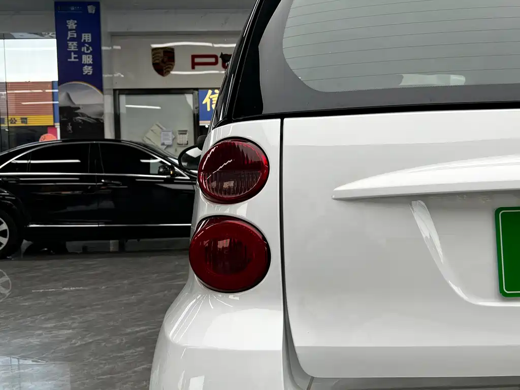 smart Smart Fortwo — миниатюра 10