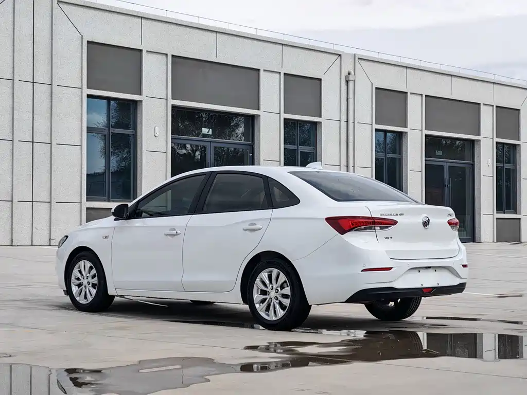 Buick Excelle — миниатюра 4